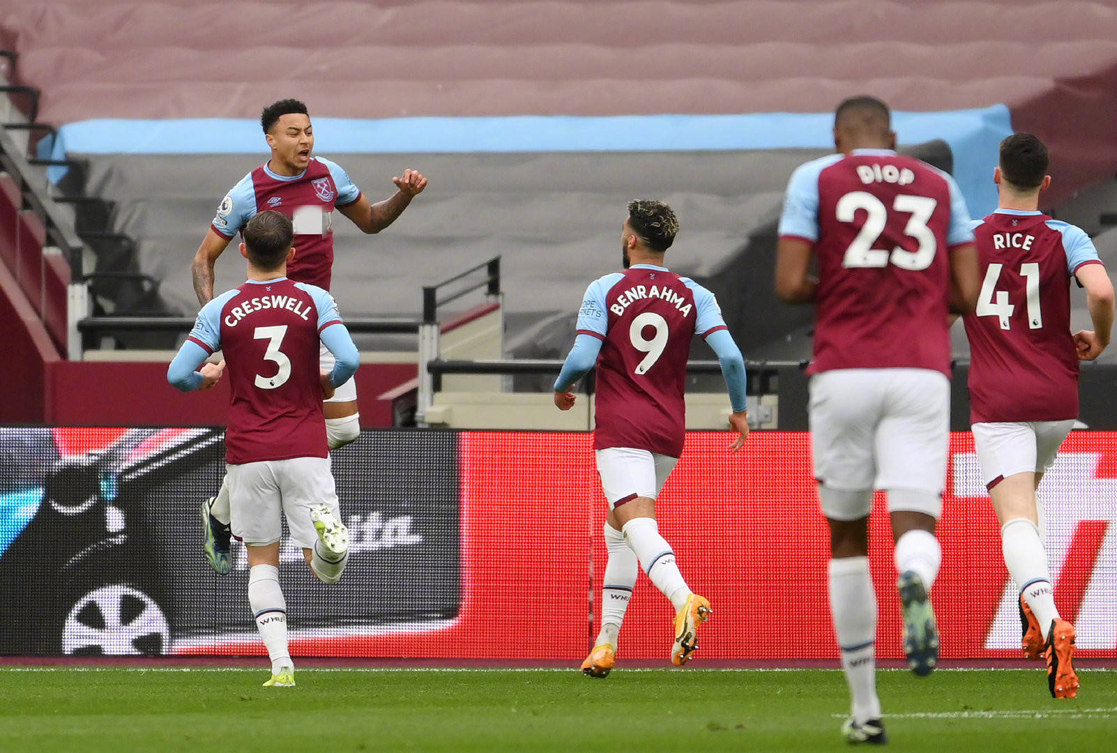 政治斗争的 政治斗争的